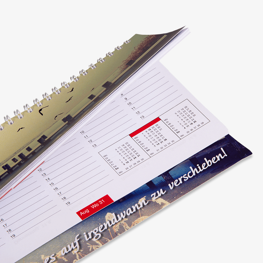 Detailansicht individueller Tischkalender mit verlängerter Rückpappe und Wire-O-Bindung