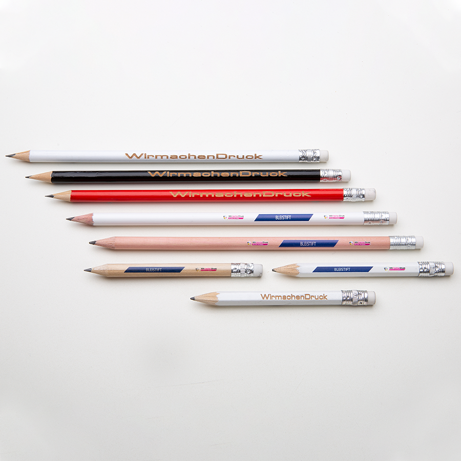Unterschiedliche Bleistifte mit Logo
