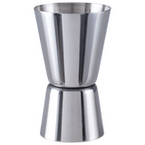 Nahaufnahme unbedrucker Messbecher aus Edelstahl