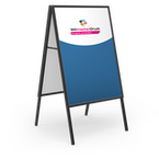 Kundenstopper STANDARD 70 x 100 cm, 32mm Rahmen (Schwarz), mit Postertasche, mit Plakaten