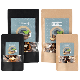 Tee in großen und kleinen Beuteln in schwarz und natur farben