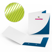 mappe-fuer-quadrat-21-x-21-cm-2teilig-mit-2-laschen-40-farbig-aussenseite-bedruckt-mit-partieller-uvlackveredelung