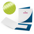 mappe-fuer-quadrat-21-x-21-cm-2teilig-mit-3-laschen-40-farbig-aussenseite-bedruckt-mit-partieller-uvlackveredelung