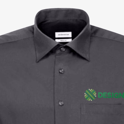 Personalisierte Seidensticker-Bekleidung als Herren-Kurzarmhemd mit Knopfleiste und Druck im Detail