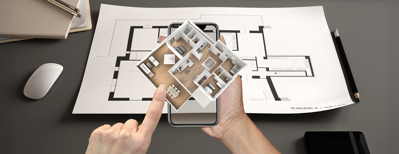 Person mit Smartphone sieht 3D-Visualisierung durch Augmented-Reality-Video eines Wohnungsgrundrisses