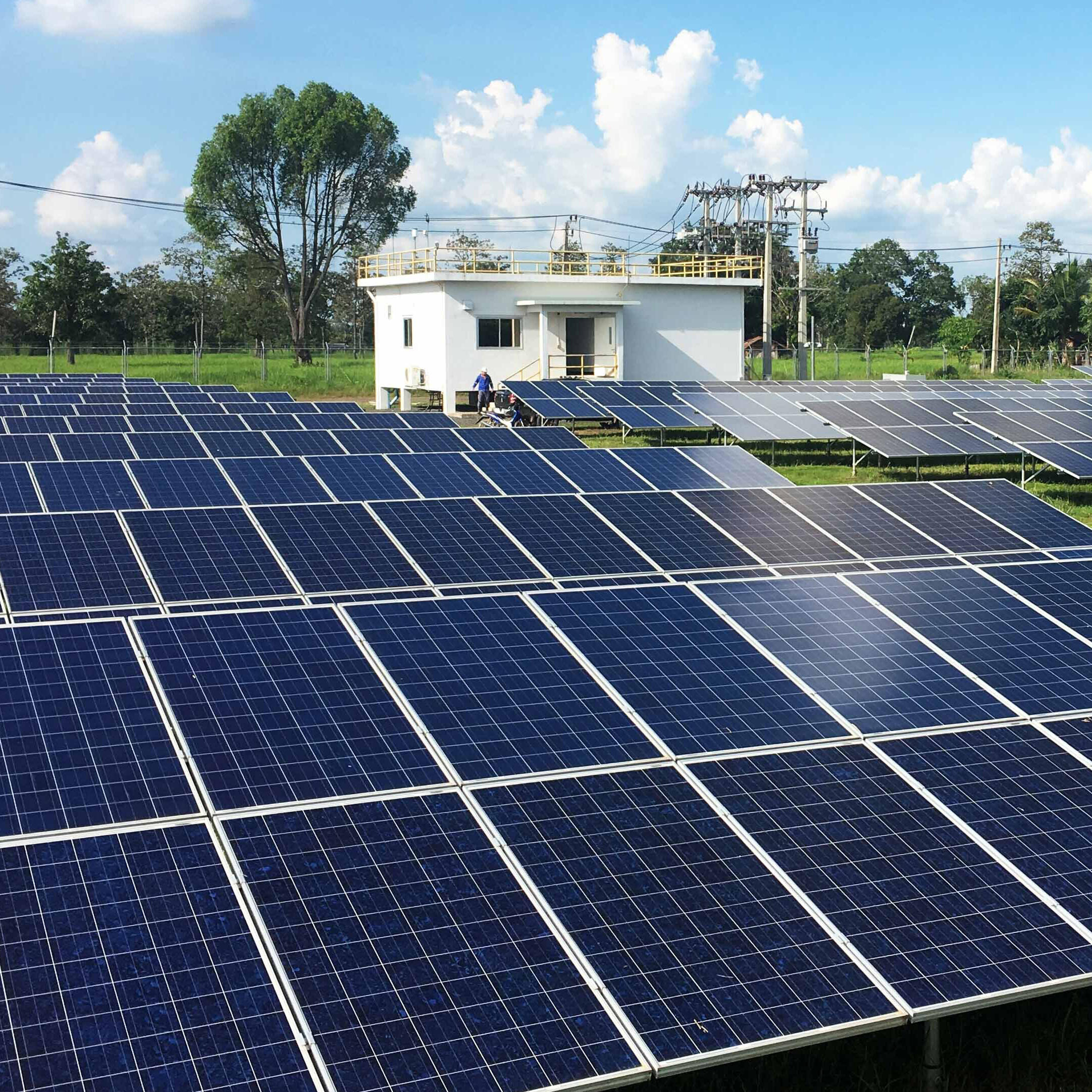 Klimaneutral drucken und in Asien Projekte zum Ausbau von Solarenergie unterstützen