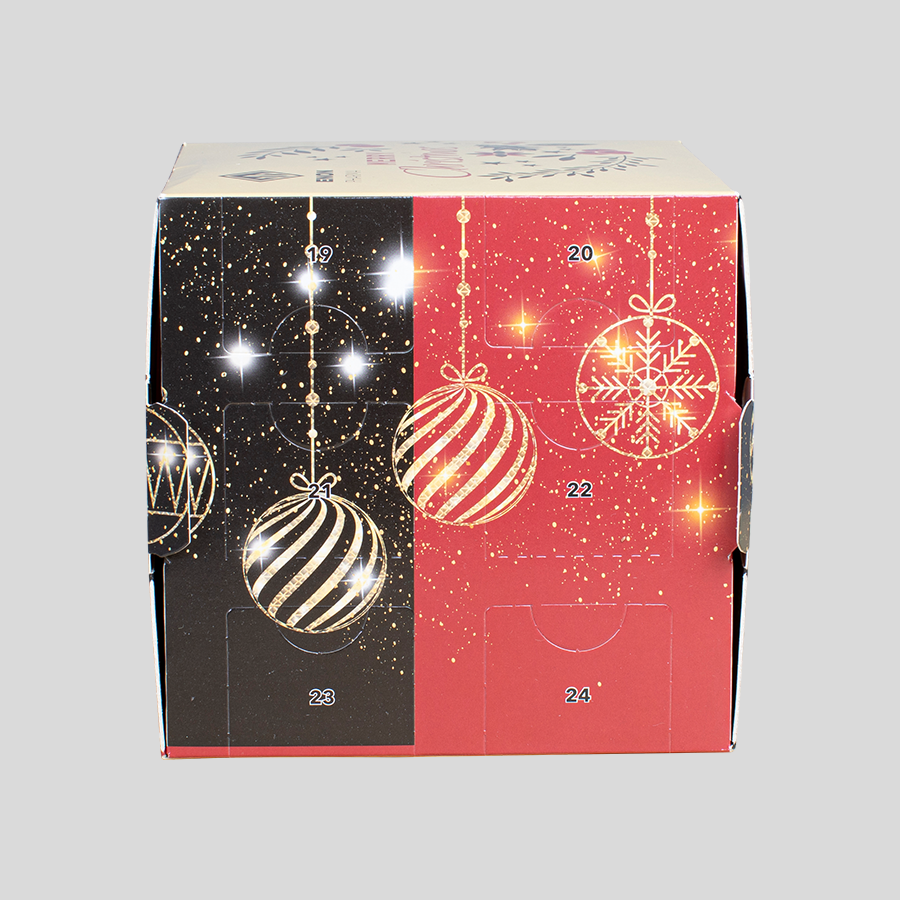 Bedruckter Adventskalender-Würfel, 120 x 120 x 120 mm groß und mit Lindt- oder RITTER-SPORT-Schokolade befüllt