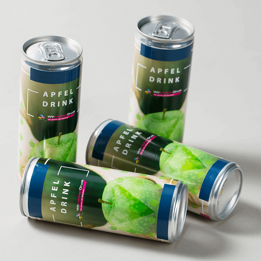 Vier fruchtige Apfel-Drinks in Aluminium-Getränkedosen mit individuell bedruckter Folie