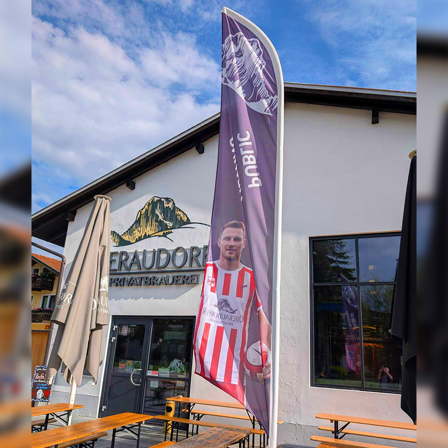 Einsendung WIRmachenFANS-Gewinnspiel: Beachflag draußen Public Viewing
