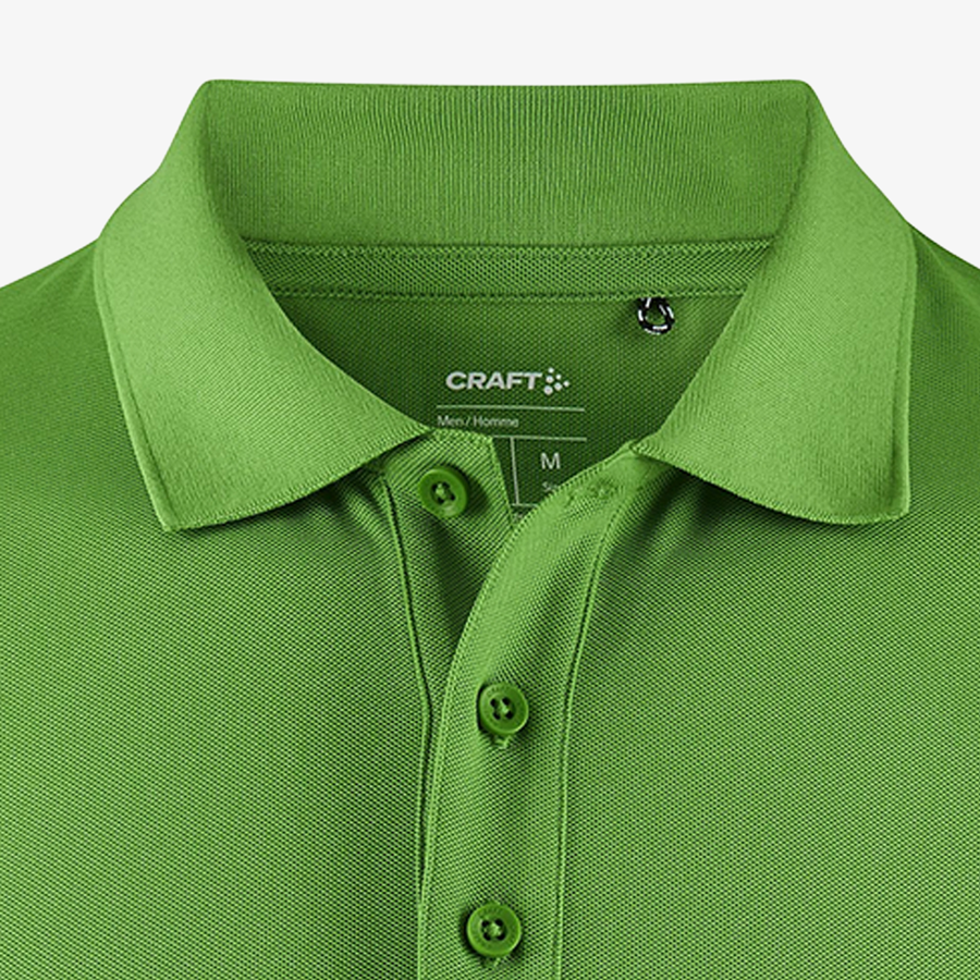 Detailansicht grünes Herren-Poloshirt von Craft mit Kragen und Knopfleiste