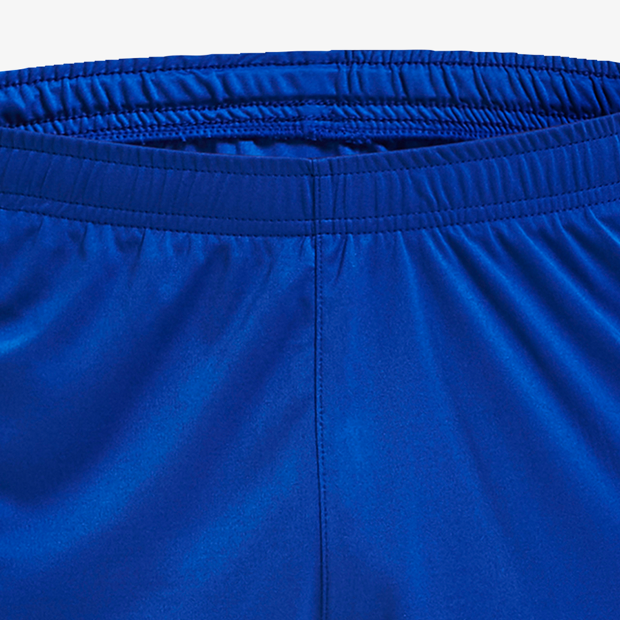 Detailaufnahme vom elatischen Bund der blauen Herren-Craft-Shorts