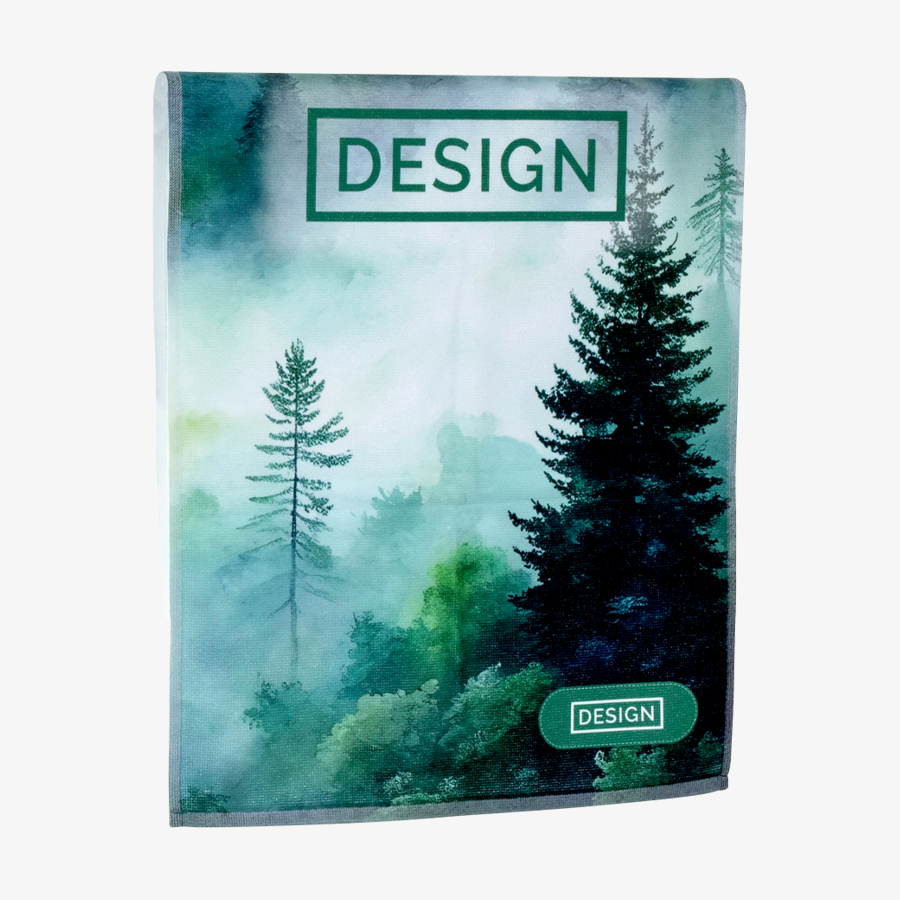 Fotohandtuch mit den Maßen 50 x 100 cm, vollfarbig bedruckt mit eigenem Design: Waldmotiv in Grüntönen