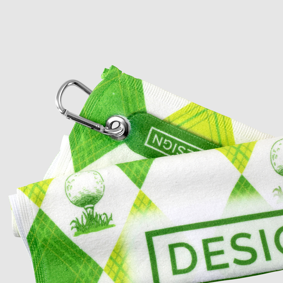 Foto-Golfhandtuch mit buntem Design in den Maßen 30 x 50 cm mit praktischem Metallaufhänger