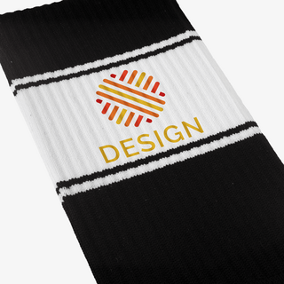 Detailansicht schwarze, individuell bedruckte Gripsocken mit weißen Streifen