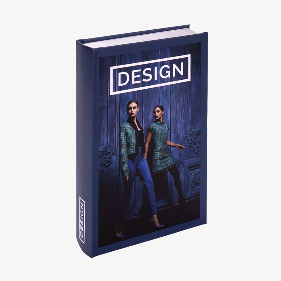 Hardcover-Buch mit rundem Buchrücken in der Größe 135 x 215 mm