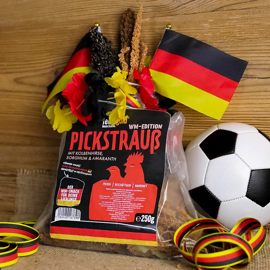 Einsendung WIRmachenFANS-Gewinnspiel: Huhnenfutter im WM-Style