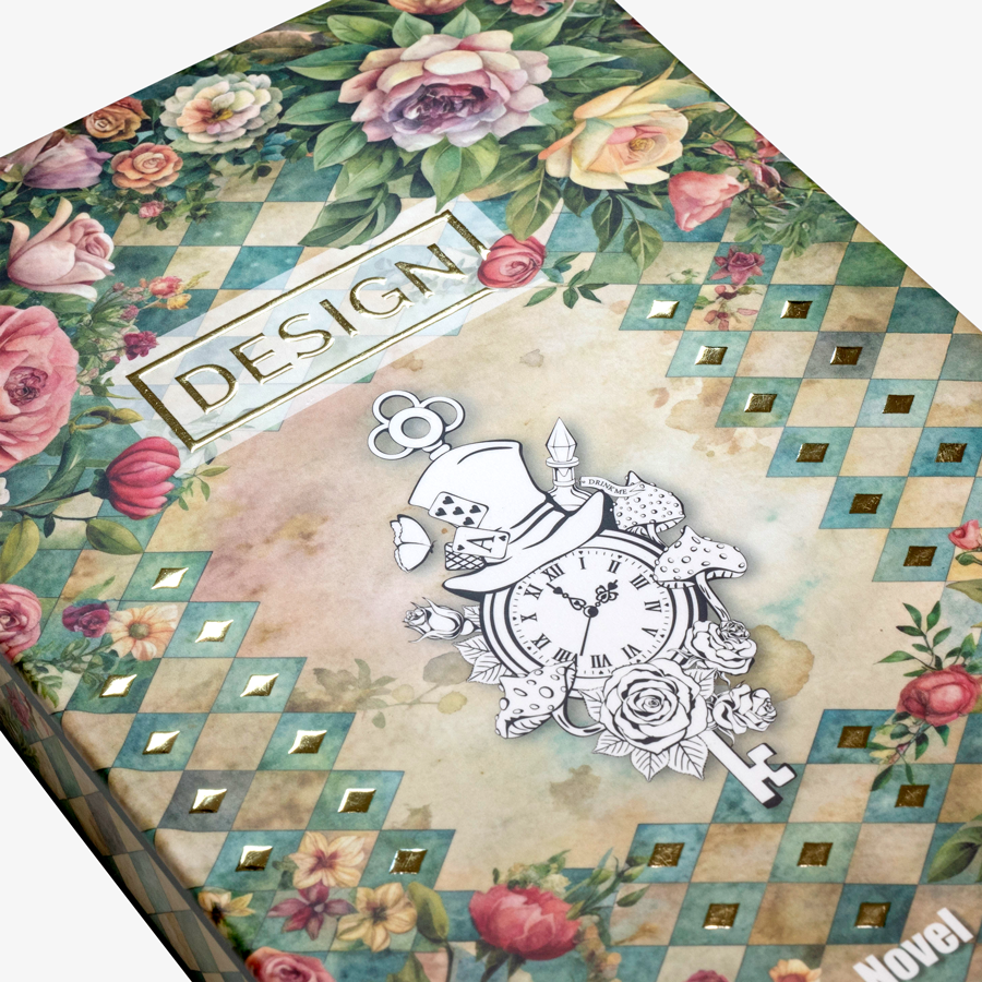 Kompakt-Buch mit Hardcover im Format 13,5 x 21,5 cm, Detailansicht des mit Goldfolie veredelten Covers