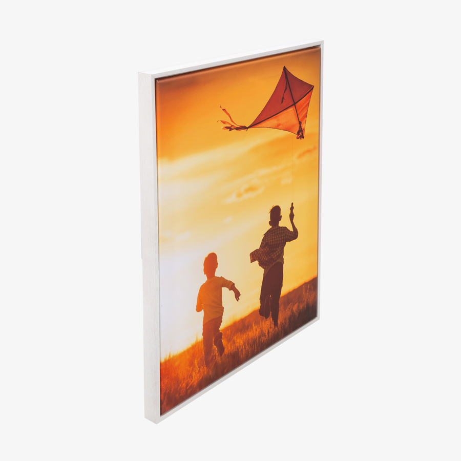 Individueller Fine Art Print auf Leinwand mit Schattenfugenrahmen in Weiß