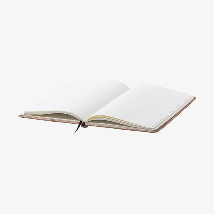 Aufgeschlagenes Notizbuch mit Kork-Cover in DIN A5, auf Vorderseite bedruckt
