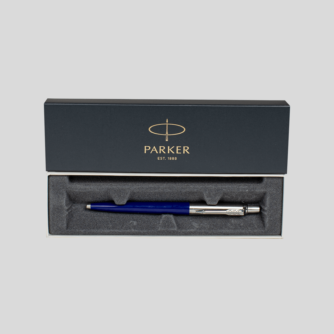Blauer Parker-Kugelschreiber mit individuellem UV-Druck in einer Schachtel