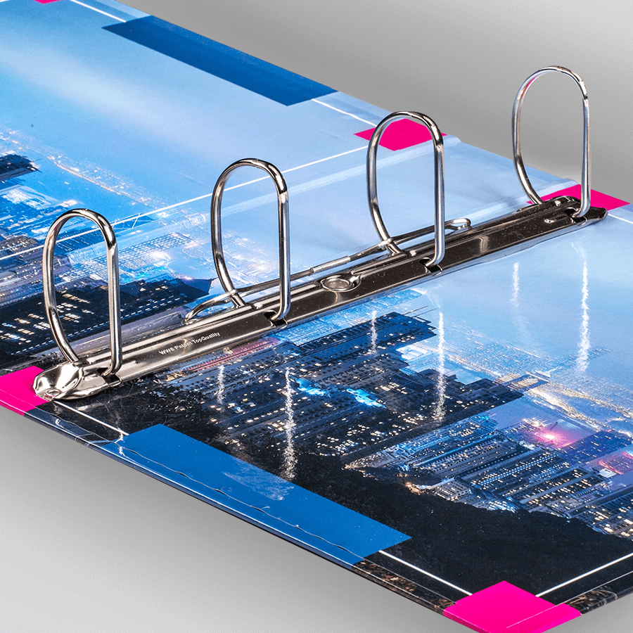 Ringbuch mit 4-Loch-Kombimechanik und ohne Griffloch, mit personalisierbarem und vollfarbigem Druck
