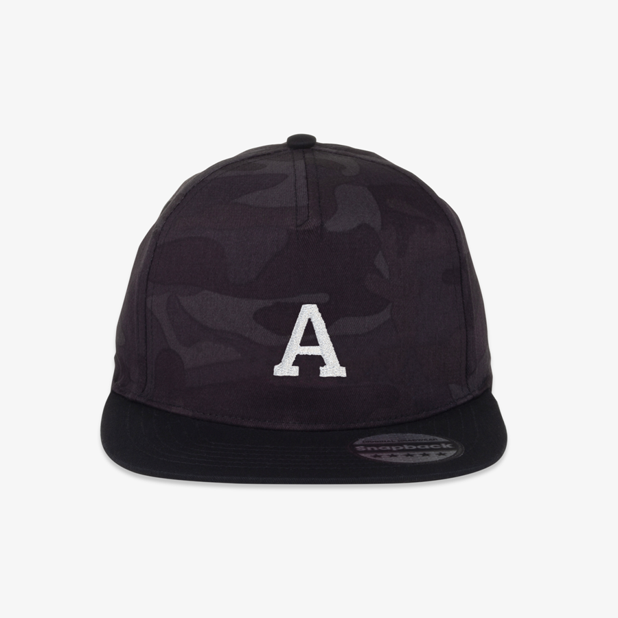 Schwarze Snapback Panel Contrast Cap mit 3D-Stickerei und Camouflage-Muster