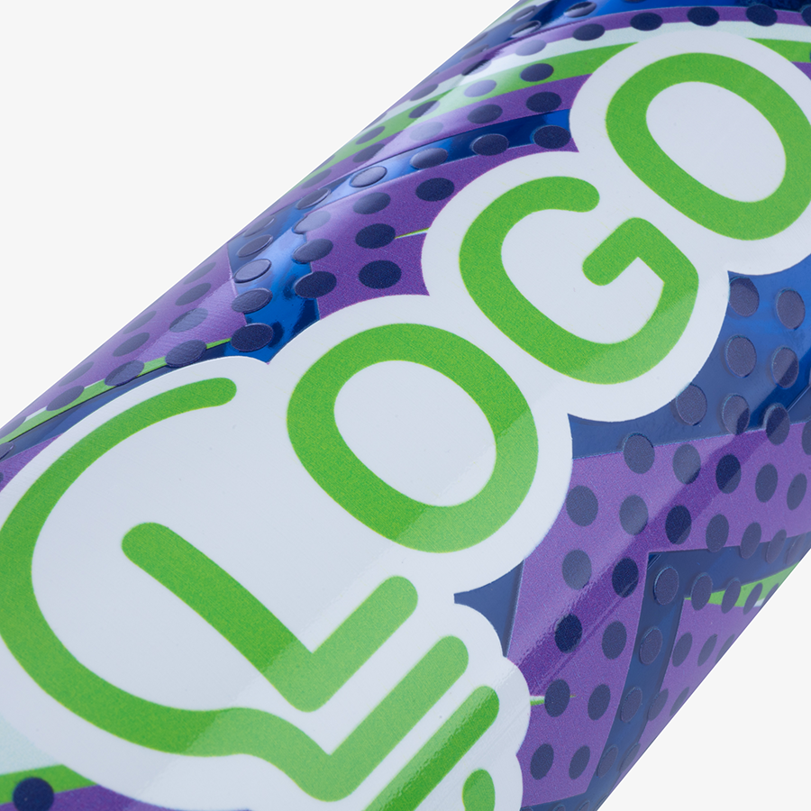 RPET-Sportflasche mit Schraubverschluss, Karabiner und Rundum-UV-LED-Druck in der Detailansicht