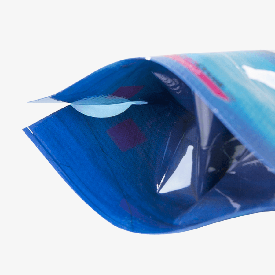 Detailansicht Standbodenbeutel aus Kunststoff mit individuell bedrucktem Boden