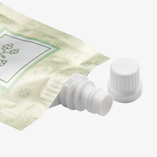 Bedruckte Standbodenbeutel für Flüssigkeiten, mit Ausgießer