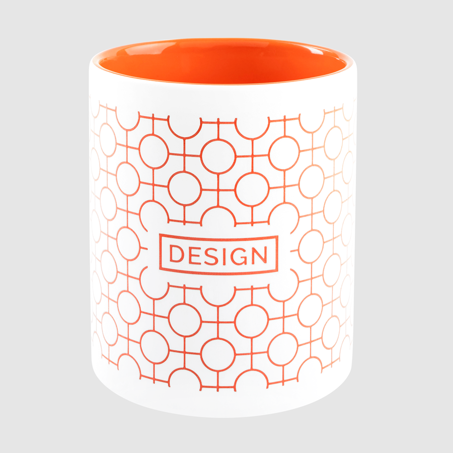 Weiße Tasse mit farbiger Zwischenbeschichtung und individueller Lasergravur