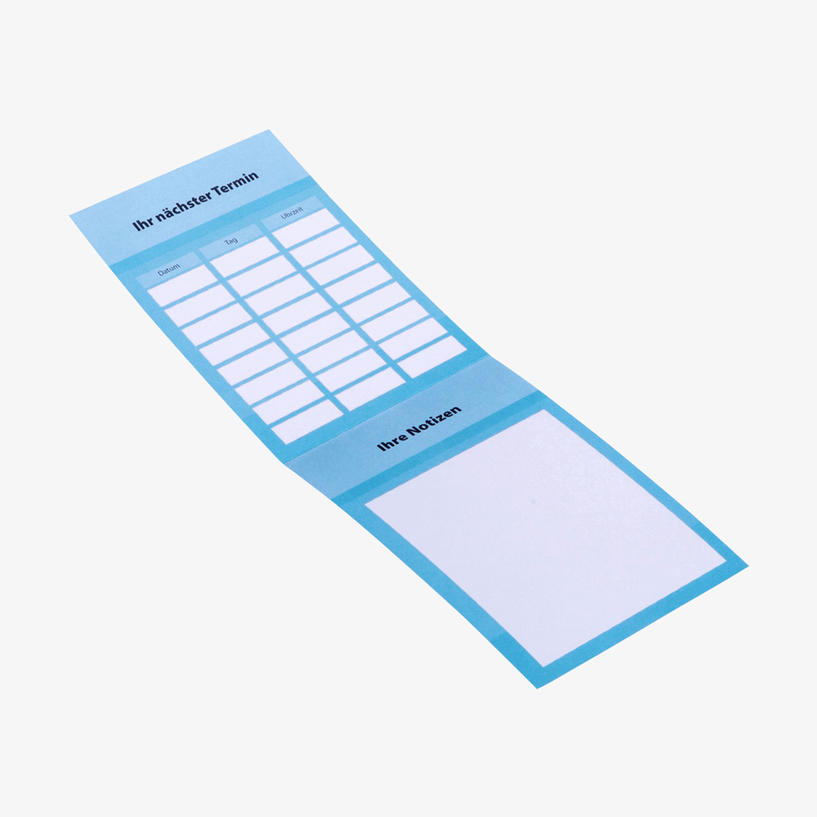 Aufgeschlagene Terminkarte in DIN A7, individueller Terminzettel aus Offsetpapier