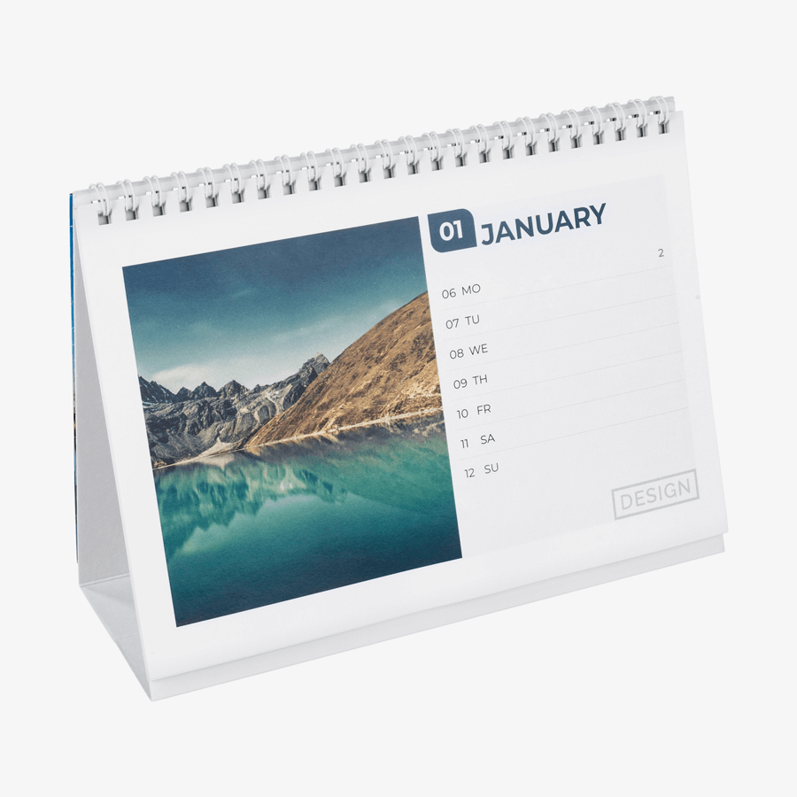 Aufgeklappter Wochentischkalender mit vollfarbigem Druck, aufstellbar