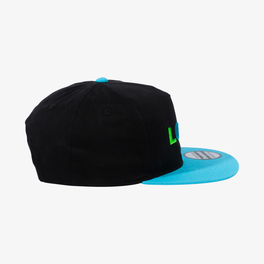 Seitenansicht einer Youth-Size-Snapback mit 3D-Stickerei im türkis-schwarzen Design